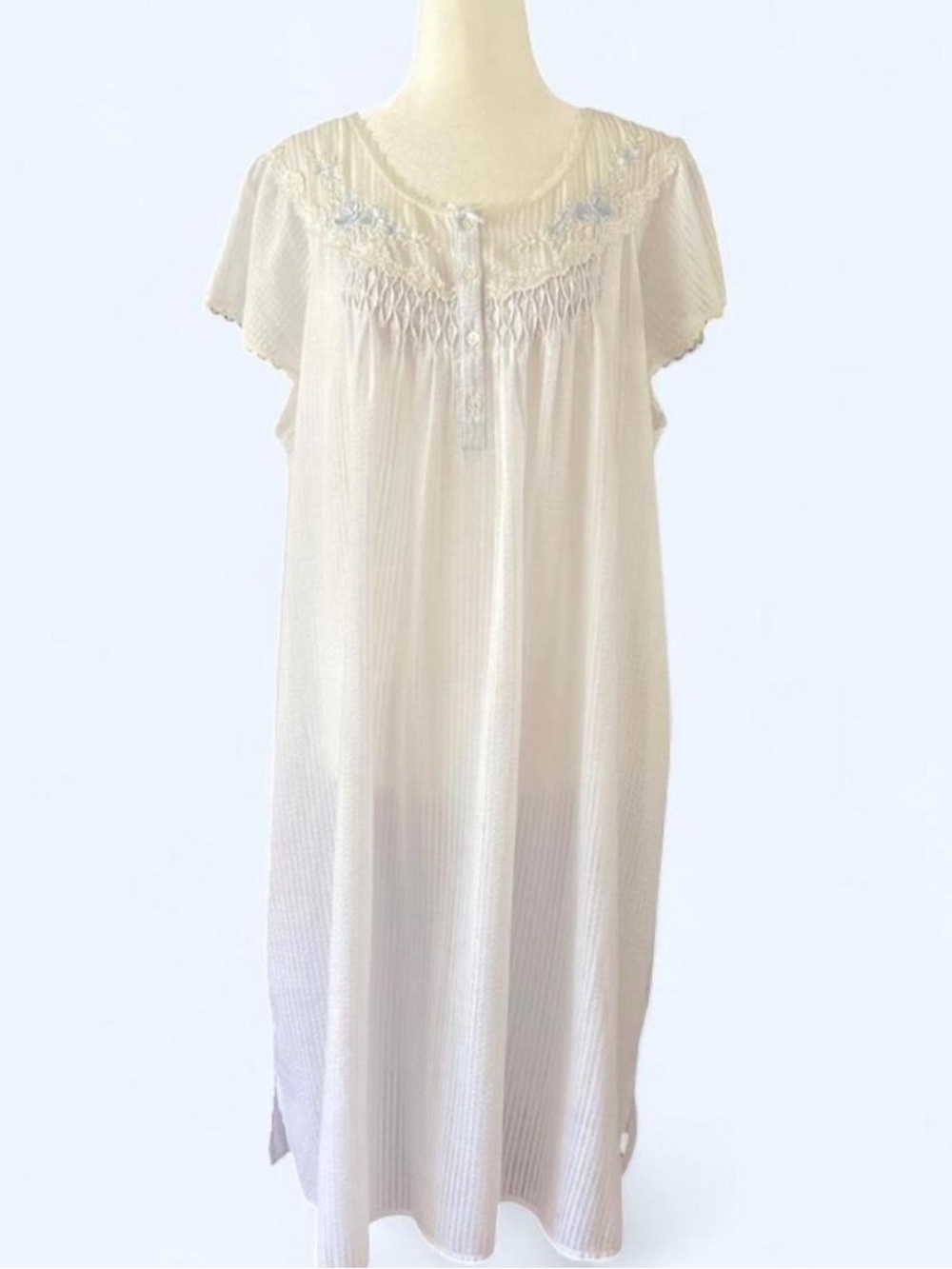 Vintage Miss Elaine Cream Embroidered Cap Sleeve Light Blue Nightgown XL